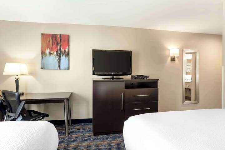 Room 17 of 41