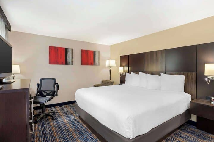 Room 12 of 41